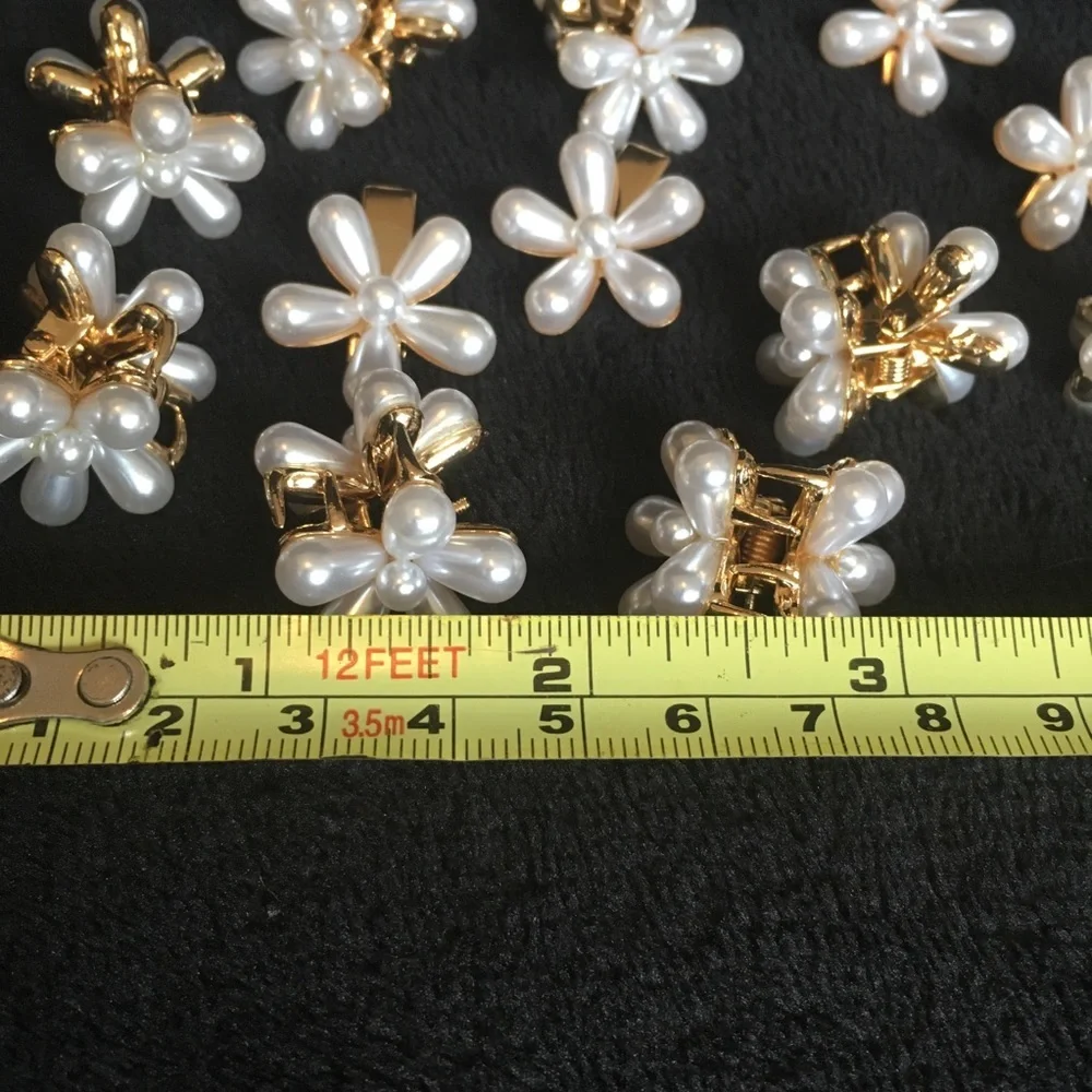 Beautiful Faux Pearl and Gold Tone Formal Wear Hair Clips